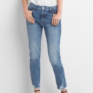 NWT Gap High Rise Slim Straight Jean
